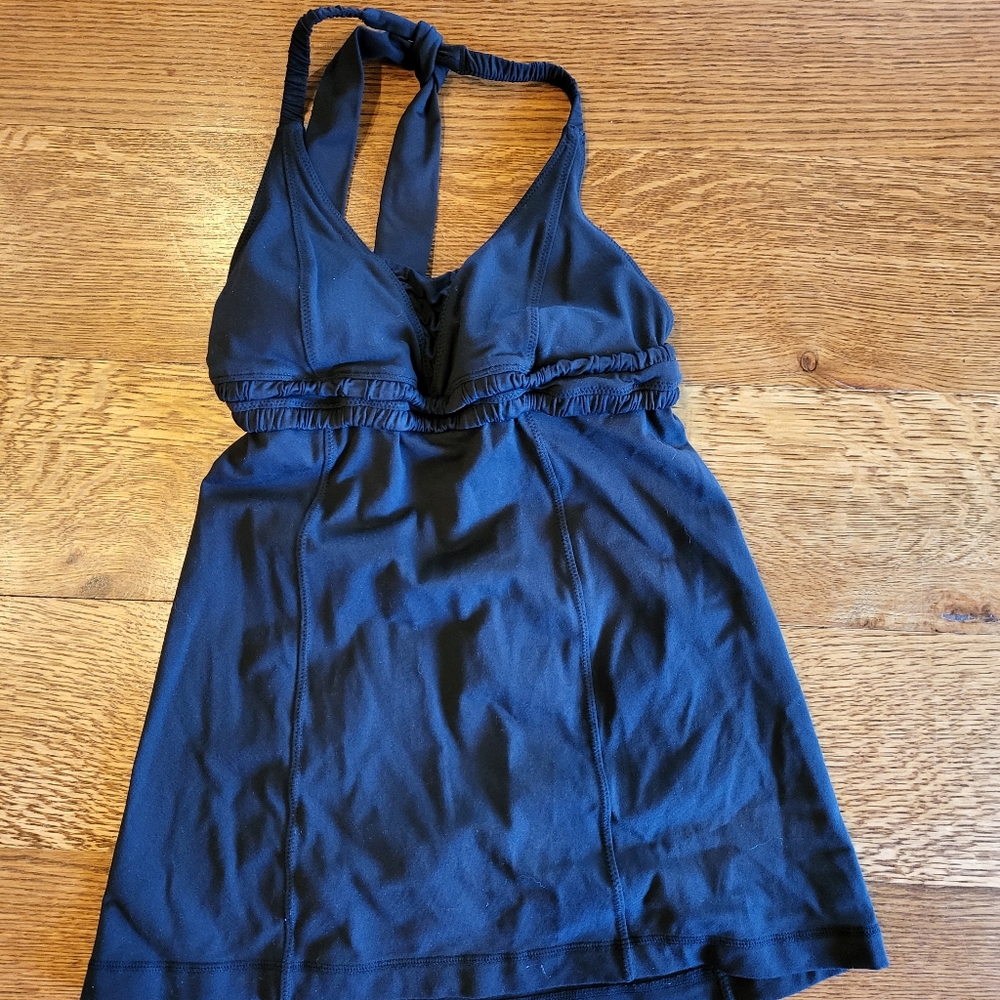 Lululemon tank top built in bra